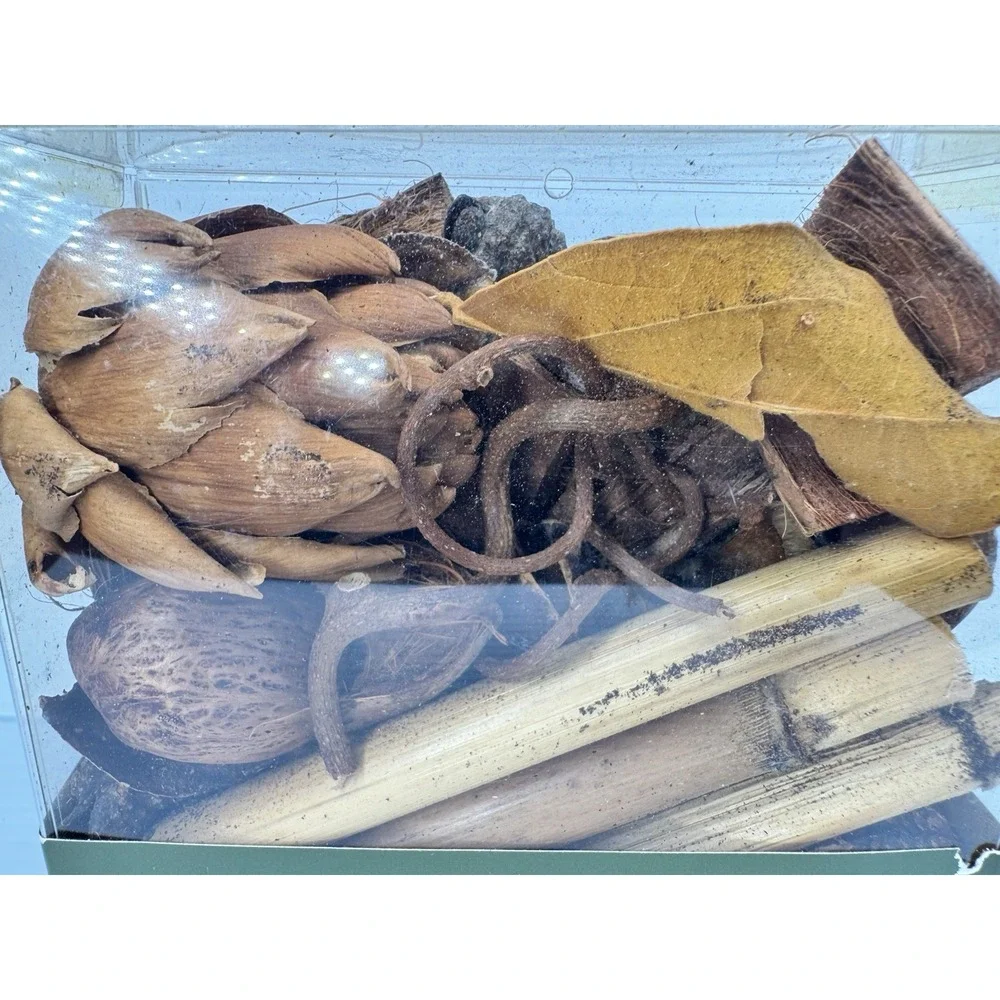 Pottery Barn Leaf Potpourri 7 oz Botanical Mix Leaves & Pods Home Fragrance Fall
